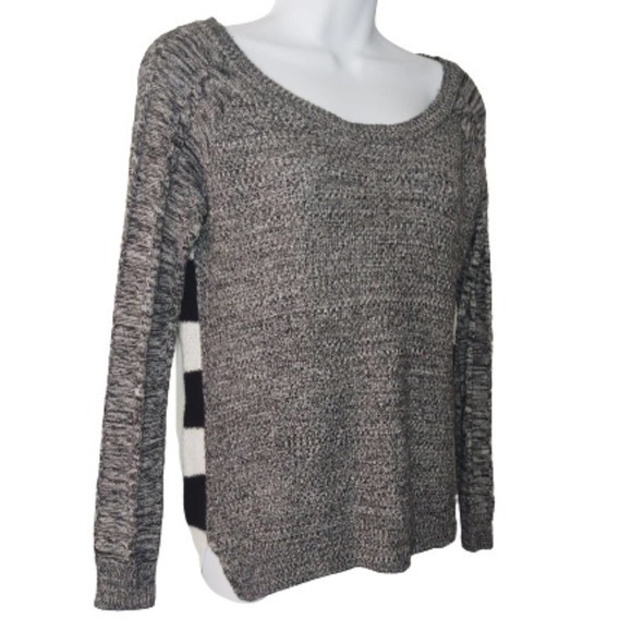 T/0 Stripe Knit Sweater Size Medium Gray and White - Picture 3 of 6